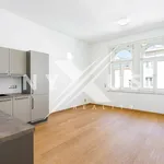 Pronajměte si 2 ložnic/e byt o rozloze 47 m² v Praha