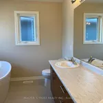 Appartement de 4144 m² avec 4 chambre(s) en location à Niagara Falls