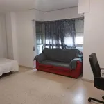 Rent 5 bedroom apartment in Madrid