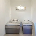 Rent 1 bedroom apartment of 40 m² in Dusseldorf