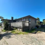 Rent 5 bedroom apartment in Papamoa