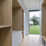 Maison de 335 m² avec 10 chambre(s) en location à Croissy-sur-Seine