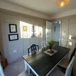 Rent 3 bedroom flat in South East England