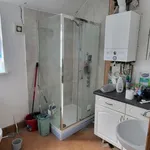 Rent 4 bedroom flat in Wales