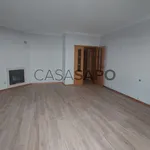 Rent 2 bedroom apartment of 97 m² in Cidade da Maia