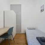 Rent a room in lisbon