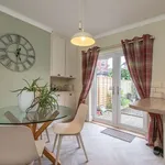 Rent 3 bedroom house in Leeds