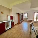 Rent 5 bedroom house of 205 m² in Aramengo