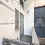 Affitto 2 camera appartamento di 50 m² in Napoli