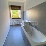 Rent 5 bedroom apartment of 164 m² in Genova