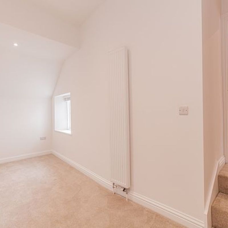 Flat to rent in High Street, Burford OX18 Windrush