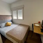 Rent 4 bedroom house in Madrid