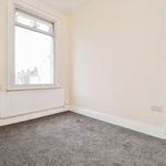 Rent 3 bedroom flat in North East England