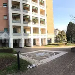 Affitto 3 camera appartamento di 90 m² in Monza