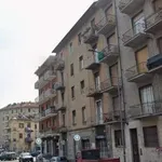 Affitto 3 camera appartamento di 70 m² in Turin