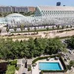 Rent 3 bedroom apartment of 120 m² in valencia