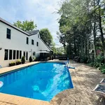 Rent 5 bedroom house of 292 m² in Westchester