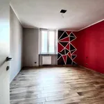 Affitto 2 camera appartamento di 94 m² in novara