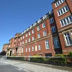 Rent 2 bedroom flat in Salford