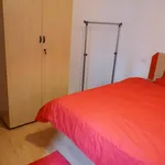 Rent 4 bedroom apartment in Madrid