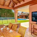 Rent 5 bedroom house of 1100 m² in Marbella