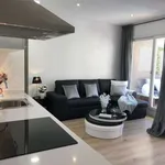 Rent 1 bedroom apartment of 54 m² in barcelona