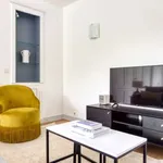 Rent 1 bedroom apartment of 52 m² in paris