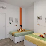 Rent a room in milan