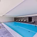 Rent 4 bedroom apartment of 205 m² in Cascais