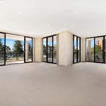 Rent 3 bedroom apartment in Wollongong City Council