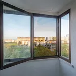 Rent a room of 250 m² in Lisboa