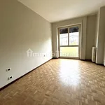 Rent 2 bedroom apartment of 85 m² in Varese