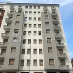 Rent 2 bedroom apartment of 70 m² in Milano