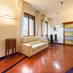 Rent 1 bedroom apartment of 120 m² in florence