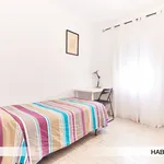 Rent 1 bedroom apartment of 8 m² in Seville