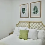 Rent 1 bedroom apartment of 35 m² in Madrid