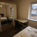 Rent 2 bedroom house in West Midlands