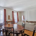 Rent 3 bedroom apartment of 131 m² in Paris