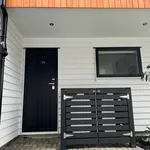 Rent 2 bedroom house of 860 m² in Auckland