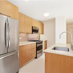 Rent 3 bedroom apartment of 122 m² in New York