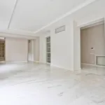 Rent 11 bedroom apartment of 450 m² in Rome