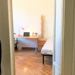 Rent a room of 70 m² in milan