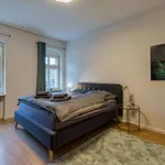 Miete 3 Schlafzimmer wohnung von 120 m² in Berlin