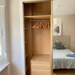 Rent a room of 230 m² in madrid