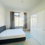 Rent 1 bedroom apartment in Bruxelles