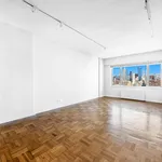 Rent 2 bedroom apartment in New York