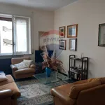 Affitto 4 camera appartamento di 102 m² in Savona