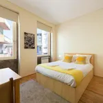 Rent 5 bedroom apartment in Porto