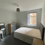 Rent 3 bedroom apartment in Edinburgh