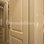 Rent 4 bedroom apartment of 50 m² in Florence